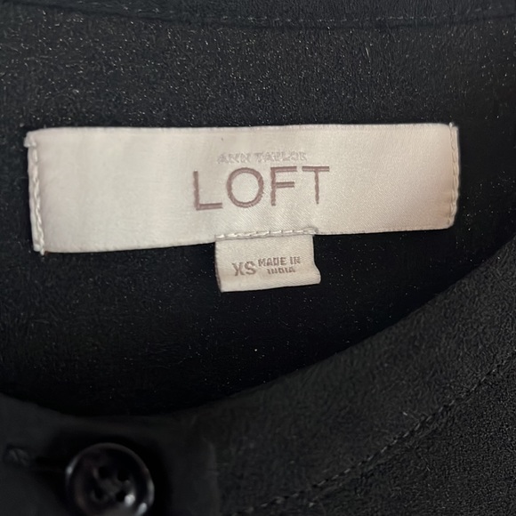 LOFT black button down blouse XS - Picture 2 of 3